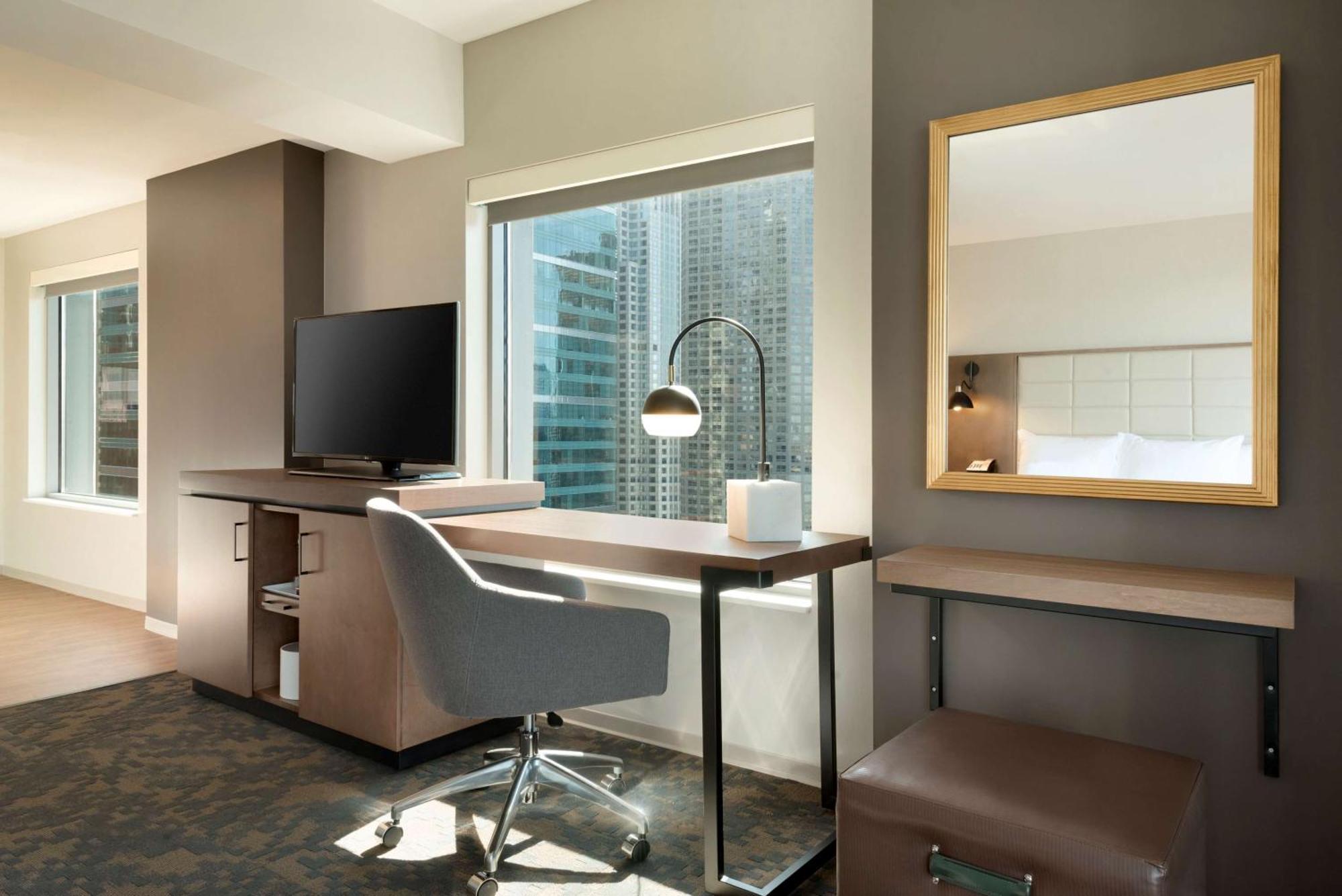 Hampton Inn Chicago West Loop Fulton Market Area Exterior photo